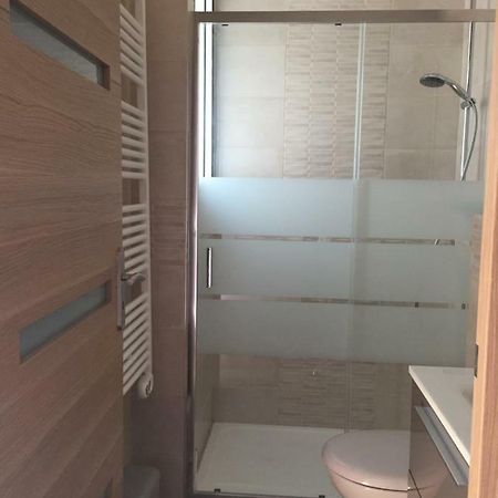 La Maison Parisienne Maison Deux Pieces A Louer Au Pied Du Metro ميزو الفورْ المظهر الخارجي الصورة