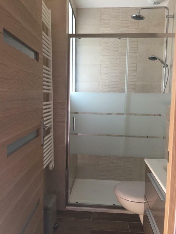 La Maison Parisienne Maison Deux Pieces A Louer Au Pied Du Metro ميزو الفورْ المظهر الخارجي الصورة
