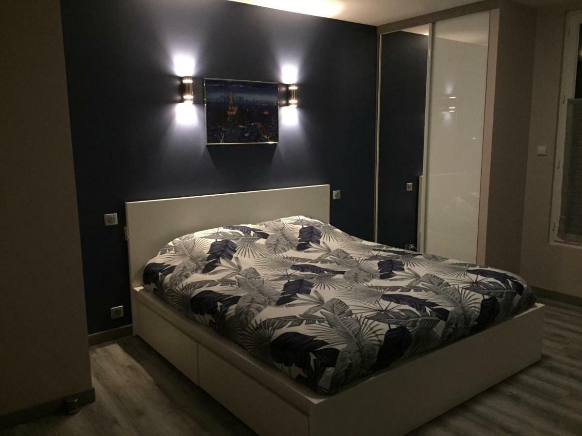 La Maison Parisienne Maison Deux Pieces A Louer Au Pied Du Metro ميزو الفورْ المظهر الخارجي الصورة